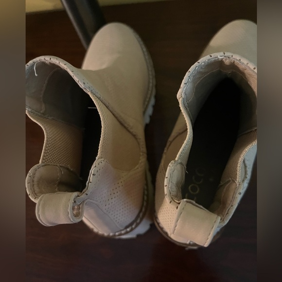 Matisse Footwear Preston Chunky Chelsea Boot Color: Natural Size:8M - Picture 7 of 8